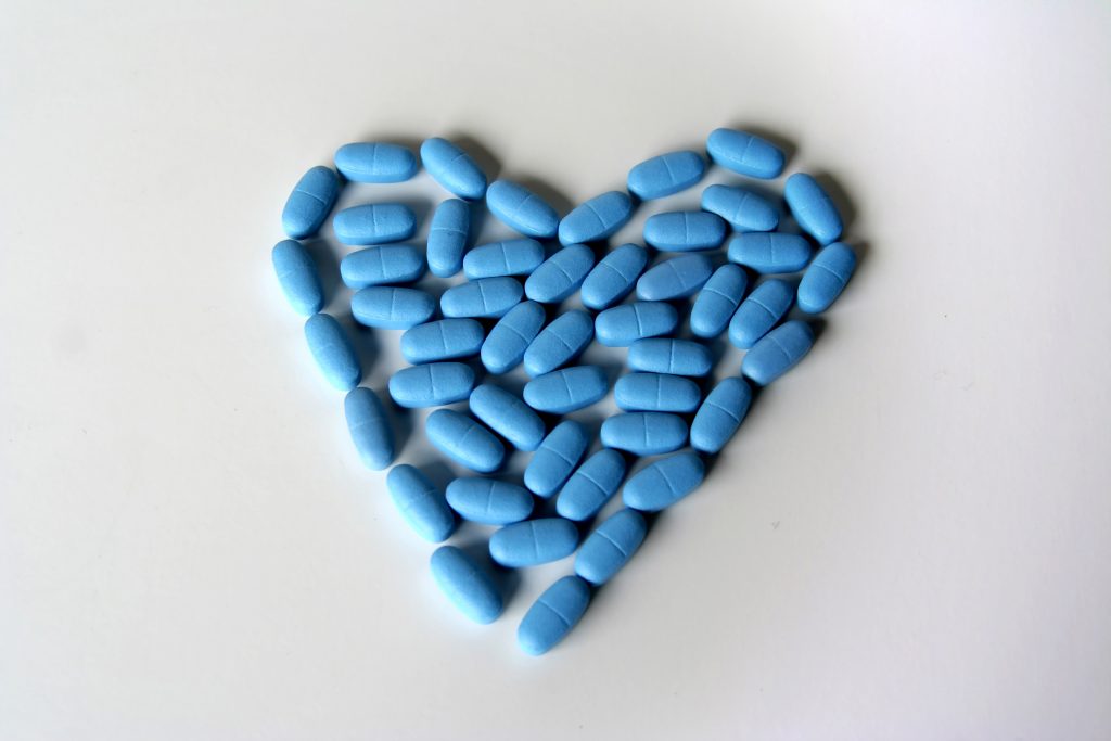 pilules de viagra formant un cœur